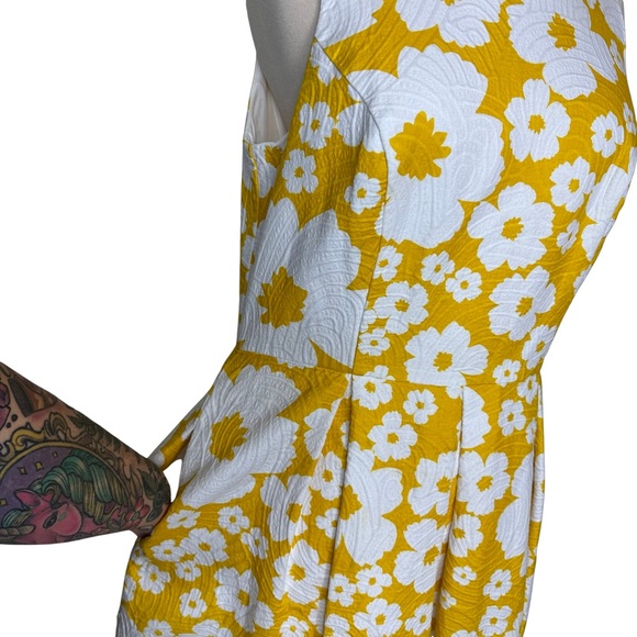 Luxe By Carmen Marc Valvo Yellow White Textured Floral Print Sleeveless Dress 10 - Picture 4 of 9